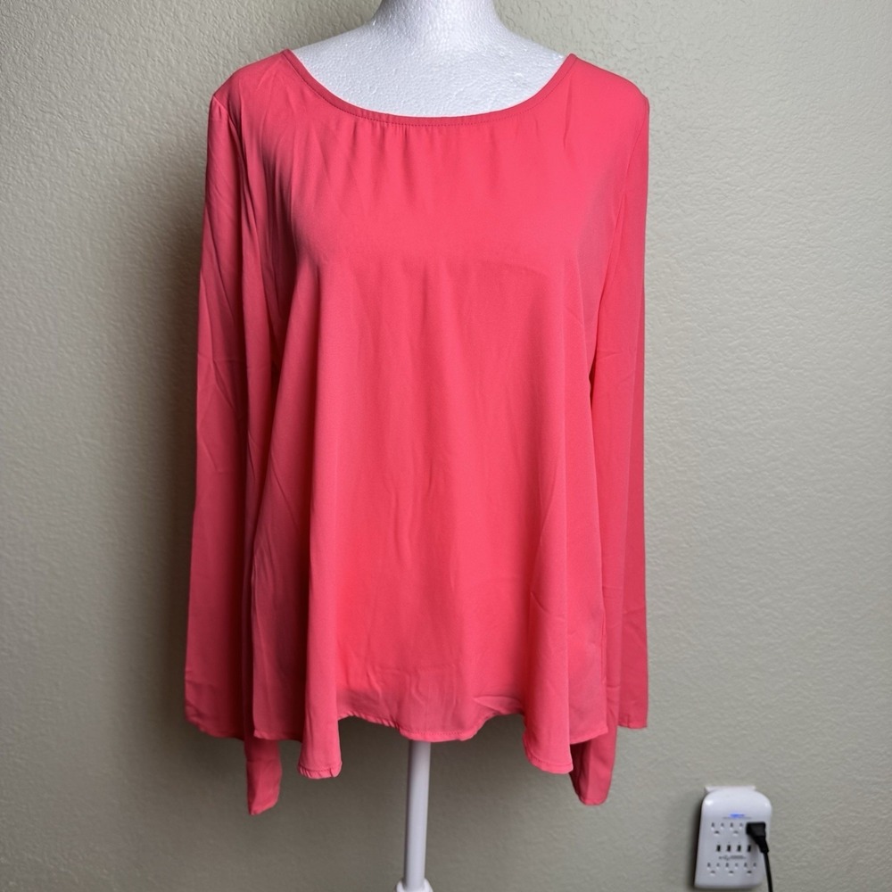 MINE Top Large Coral Pink Open Back Metal Chain Detail Flowy Chiffon Chon Blouse